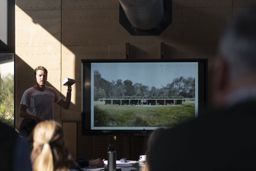 Joost Bakker and students with new building h2mdbm